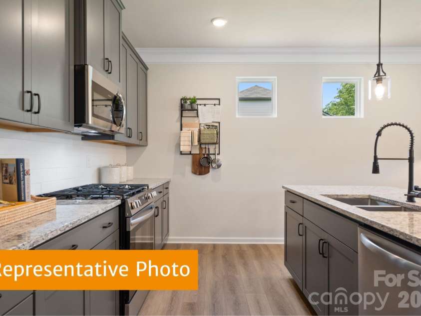 4232 Ruth Creek Court, Charlotte, NC 28216.  MLS# CAR4425111, YatesRealty ID 50994. 