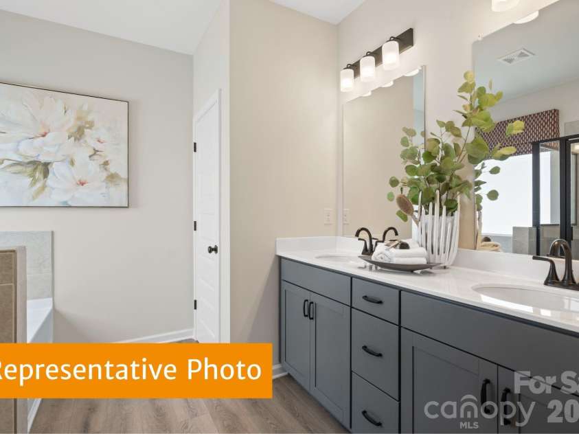4232 Ruth Creek Court, Charlotte, NC 28216.  MLS# CAR4425111, YatesRealty ID 50994. 