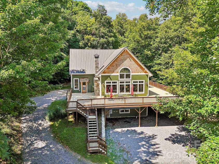 2705 Sand Branch Road, Black Mountain, NC 28711.  MLS# CAR4423859, YatesRealty ID 50995. 