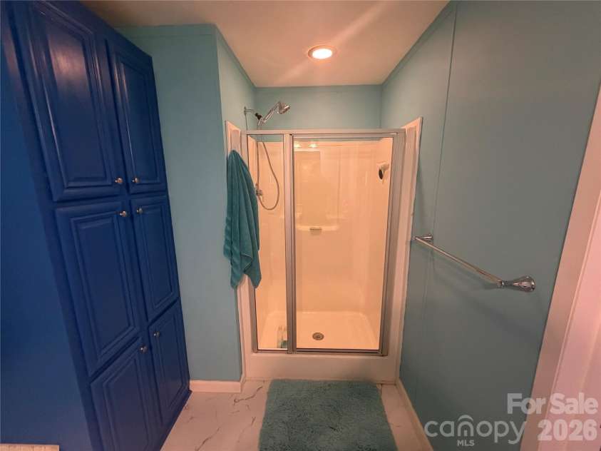 9902 Ashe Court, Charlotte, NC 28215.  MLS# CAR4425055, YatesRealty ID 50996. 