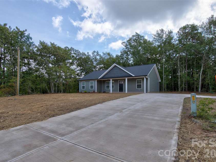 519 Third Street, McBee, SC 29101.  MLS# CAR4425050, YatesRealty ID 50997. 