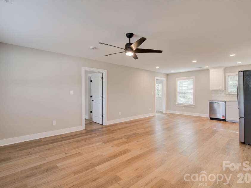 519 Third Street, McBee, SC 29101.  MLS# CAR4425050, YatesRealty ID 50997. 