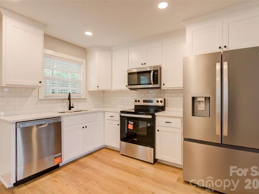 519 Third Street, McBee, SC 29101.  MLS# CAR4425050, YatesRealty ID 50997. 