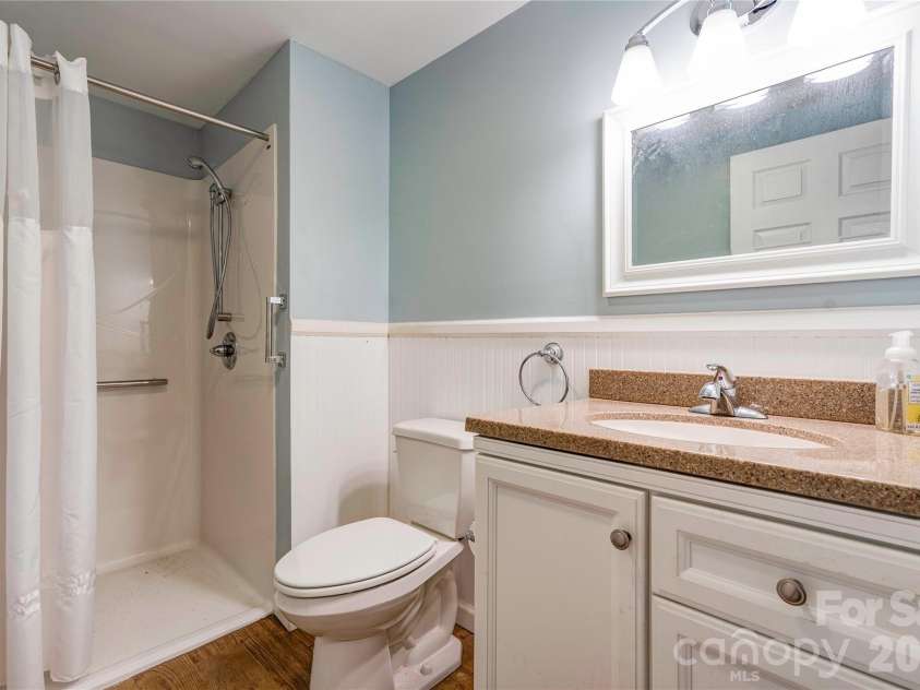 1229 New Crest Lane, Shelby, NC 28150.  MLS# CAR4423659, YatesRealty ID 50999. Bathroom 4 - Basement