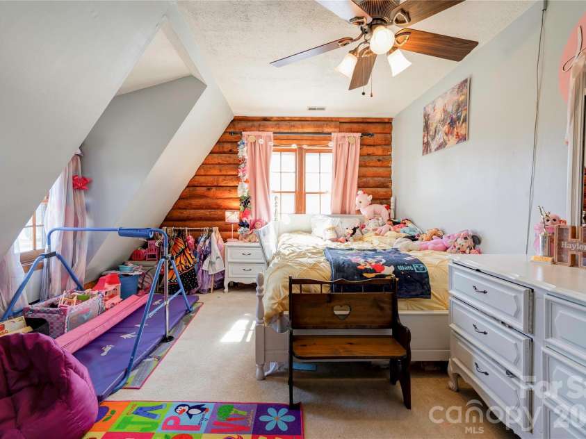 1229 New Crest Lane, Shelby, NC 28150.  MLS# CAR4423659, YatesRealty ID 50999. Bedroom 3
