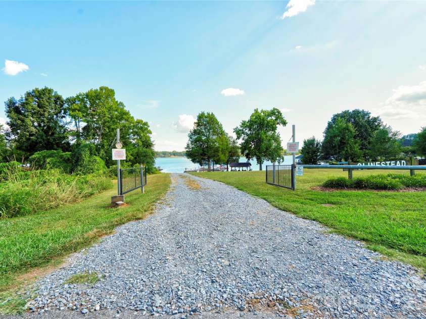 1229 New Crest Lane, Shelby, NC 28150.  MLS# CAR4423659, YatesRealty ID 50999. Community Lake Access