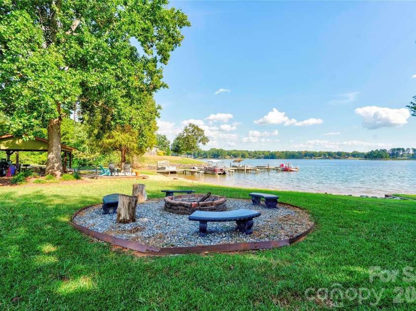 1229 New Crest Lane, Shelby, NC 28150.  MLS# CAR4423659, YatesRealty ID 50999. Community Lake Access