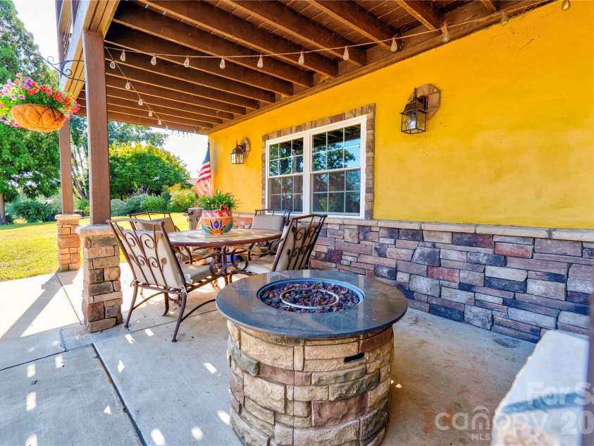 1229 New Crest Lane, Shelby, NC 28150.  MLS# CAR4423659, YatesRealty ID 50999. Covered Patio
