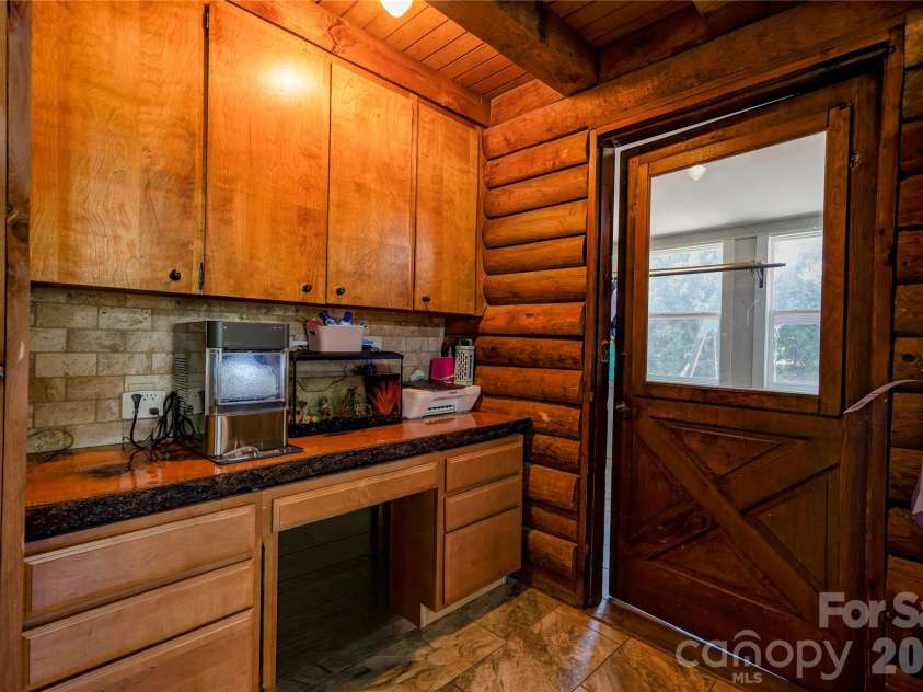 1229 New Crest Lane, Shelby, NC 28150.  MLS# CAR4423659, YatesRealty ID 50999. Drop Zone