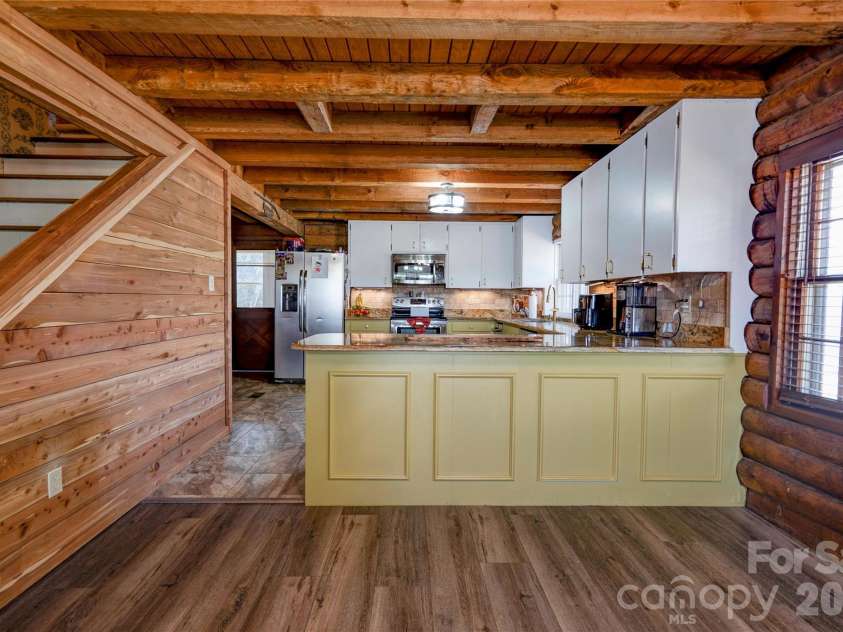 1229 New Crest Lane, Shelby, NC 28150.  MLS# CAR4423659, YatesRealty ID 50999. Kitchen