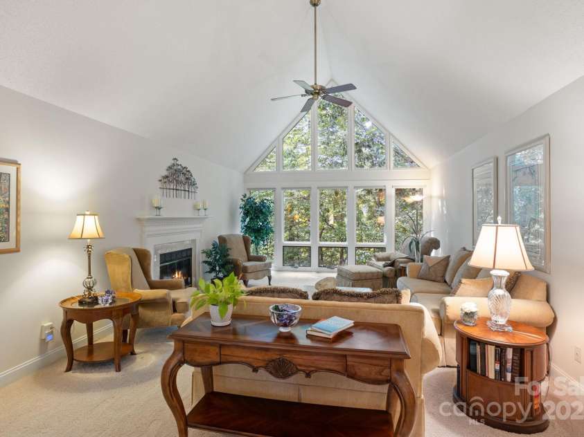 128 Forest View Drive, Flat Rock, NC 28731.  MLS# CAR4303335, YatesRealty ID 51. 