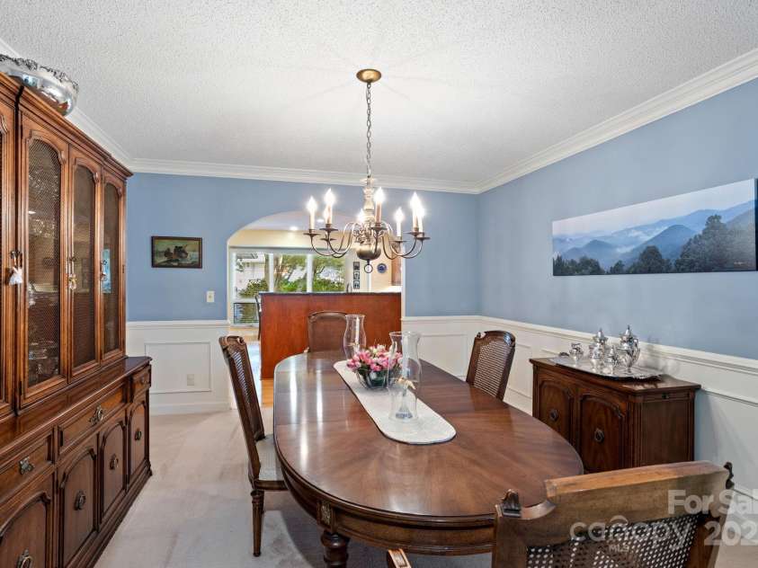 128 Forest View Drive, Flat Rock, NC 28731.  MLS# CAR4303335, YatesRealty ID 51. 