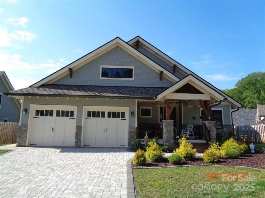 80 Starwood Valley Trail, Arden, NC 28704.  MLS# CAR4212532, YatesRealty ID 510. 