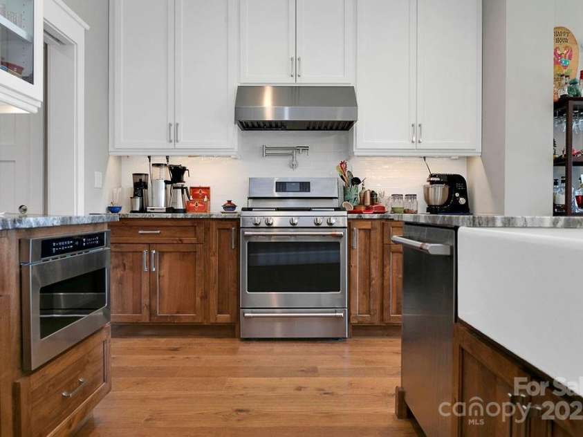 80 Starwood Valley Trail, Arden, NC 28704.  MLS# CAR4212532, YatesRealty ID 510. 
