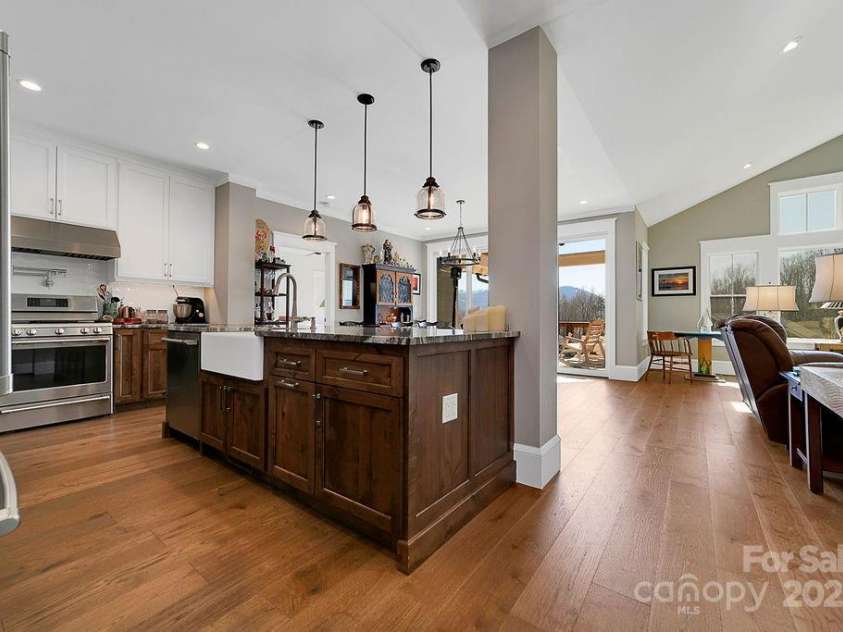 80 Starwood Valley Trail, Arden, NC 28704.  MLS# CAR4212532, YatesRealty ID 510. Open Split bedroom plan