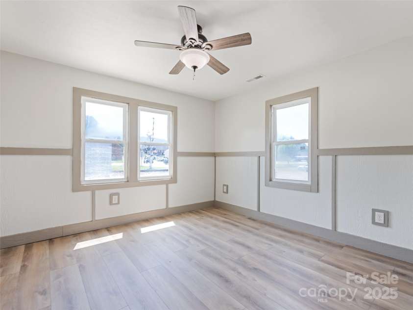 13 Depot Street, Clyde, NC 28721.  MLS# CAR4244908, YatesRealty ID 5100. 