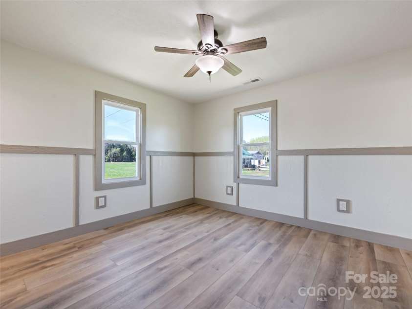 13 Depot Street, Clyde, NC 28721.  MLS# CAR4244908, YatesRealty ID 5100. 