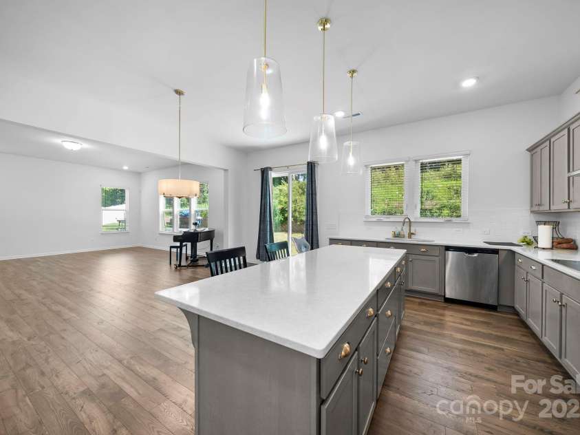 6401 Rocky Wagon Lane, Concord, NC 28025.  MLS# CAR4297746, YatesRealty ID 5100. 
