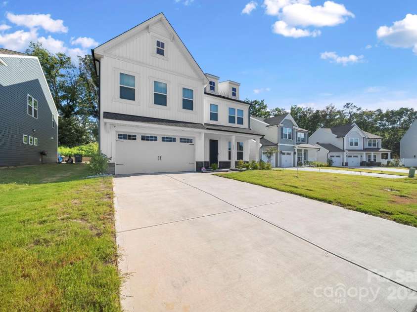 6401 Rocky Wagon Lane, Concord, NC 28025.  MLS# CAR4297746, YatesRealty ID 5100. 