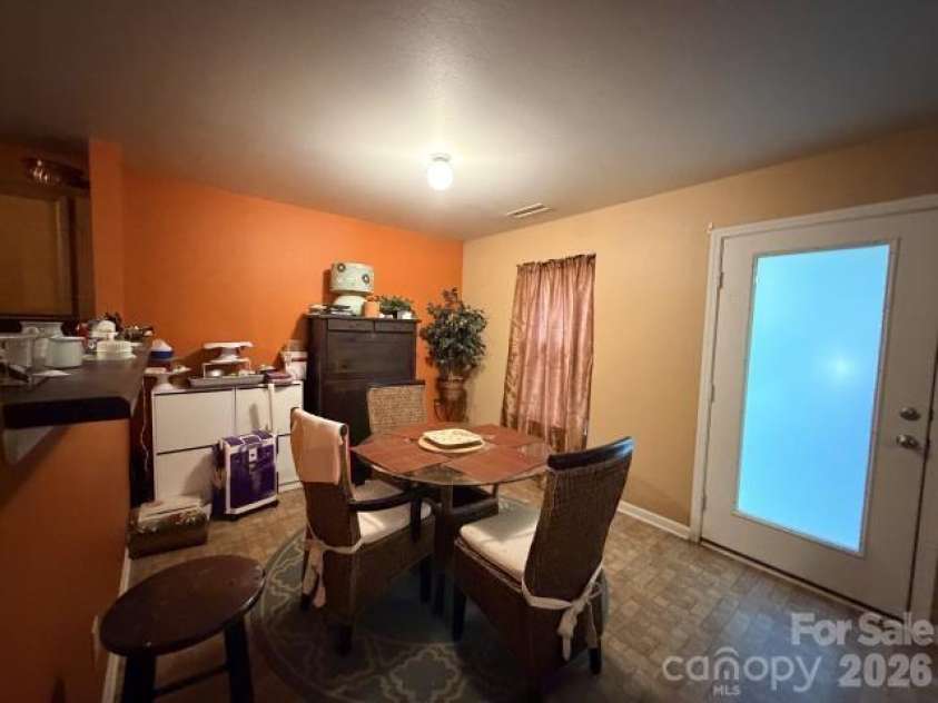 1301 Allegiance Drive, Charlotte, NC 28217.  MLS# CAR4424649, YatesRealty ID 51001. 