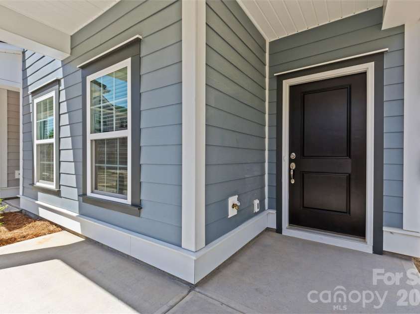 4008 Crooked Spruce Court, Matthews, NC 28105.  MLS# CAR4425000, YatesRealty ID 51002. 