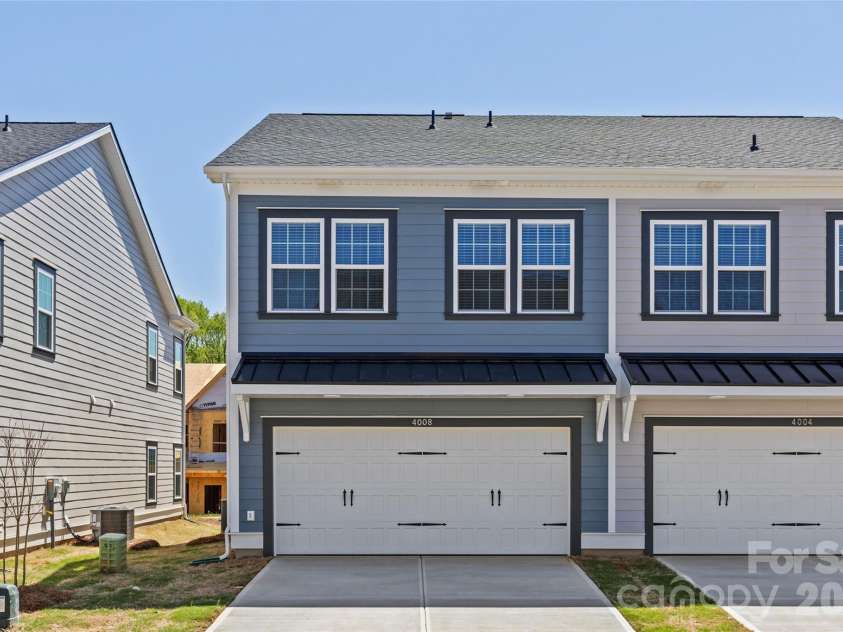 4008 Crooked Spruce Court, Matthews, NC 28105.  MLS# CAR4425000, YatesRealty ID 51002. 