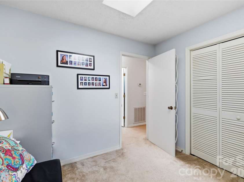 13 Llama Vista Court, Black Mountain, NC 28711.  MLS# CAR4423971, YatesRealty ID 51004. 