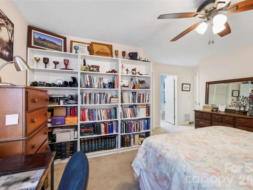 13 Llama Vista Court, Black Mountain, NC 28711.  MLS# CAR4423971, YatesRealty ID 51004. 