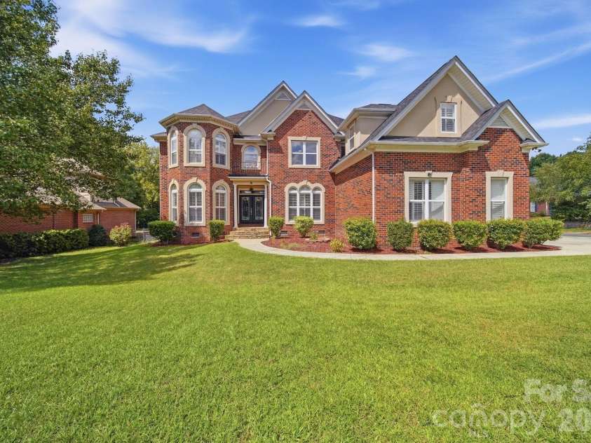 200 Thompson Court, Indian Trail, NC 28079.  MLS# CAR4424987, YatesRealty ID 51006. 