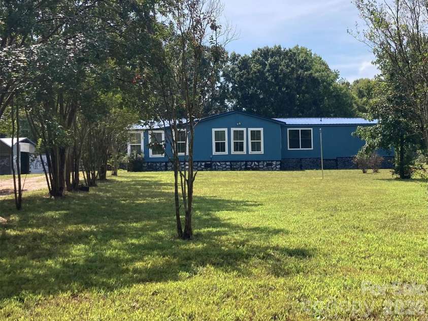645 Ranchwood Drive, Salisbury, NC 28146.  MLS# CAR4422043, YatesRealty ID 51007. 