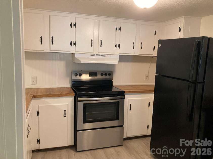 645 Ranchwood Drive, Salisbury, NC 28146.  MLS# CAR4422043, YatesRealty ID 51007. 
