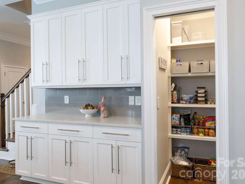 1522 Half Pint Loop, Fort Mill, SC 29708.  MLS# CAR4425037, YatesRealty ID 51008. 