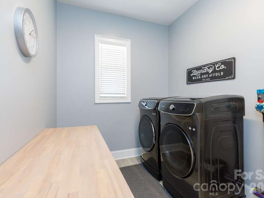 1522 Half Pint Loop, Fort Mill, SC 29708.  MLS# CAR4425037, YatesRealty ID 51008. 