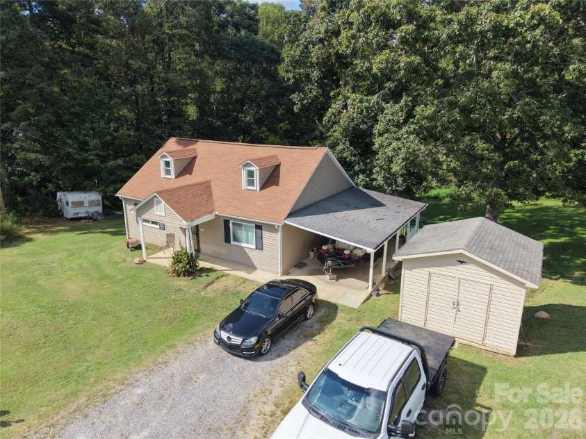 4266 Smokey Creek Road, Lenoir, NC 28645.  MLS# CAR4424314, YatesRealty ID 51009. 