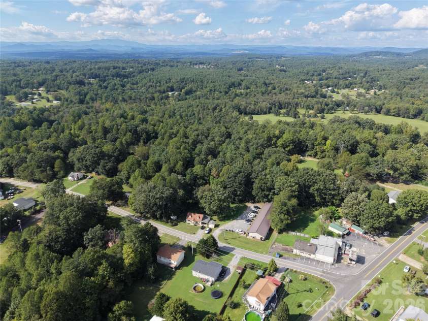 4266 Smokey Creek Road, Lenoir, NC 28645.  MLS# CAR4424314, YatesRealty ID 51009. 