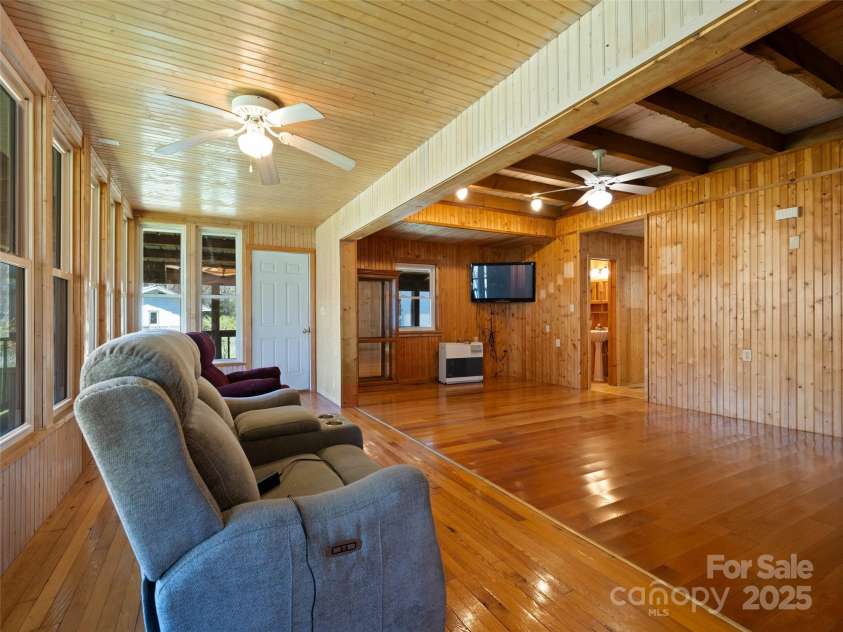 140 Hangin Dog Lane, Lake Toxaway, NC 28747.  MLS# CAR4291644, YatesRealty ID 5101. 