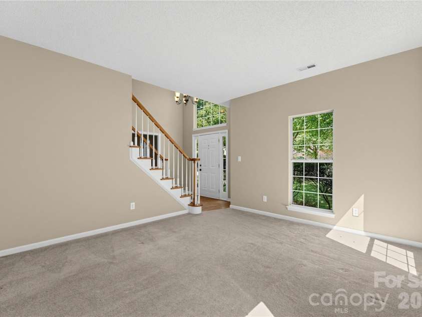 4635 Appley Mead Lane, Charlotte, NC 28269.  MLS# CAR4425153, YatesRealty ID 51011. 