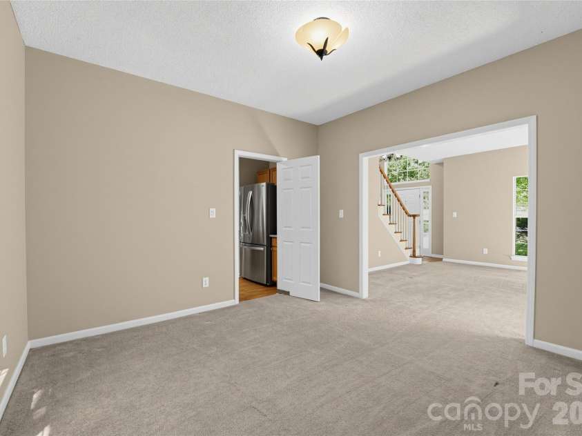 4635 Appley Mead Lane, Charlotte, NC 28269.  MLS# CAR4425153, YatesRealty ID 51011. 