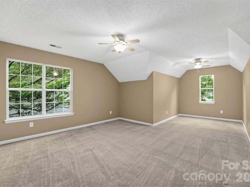 4635 Appley Mead Lane, Charlotte, NC 28269.  MLS# CAR4425153, YatesRealty ID 51011. 