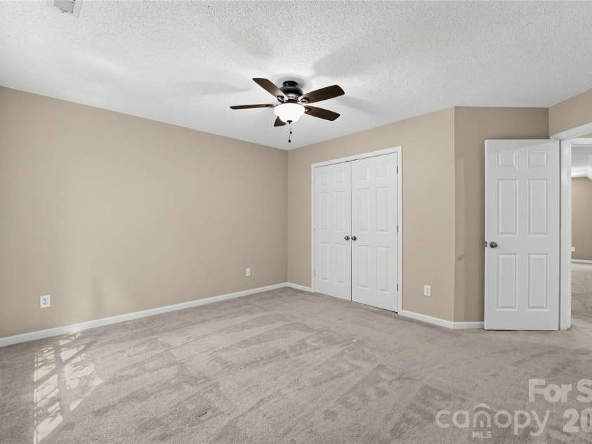 4635 Appley Mead Lane, Charlotte, NC 28269.  MLS# CAR4425153, YatesRealty ID 51011. 