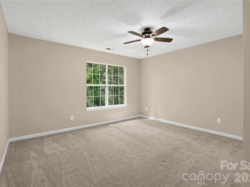 4635 Appley Mead Lane, Charlotte, NC 28269.  MLS# CAR4425153, YatesRealty ID 51011. 