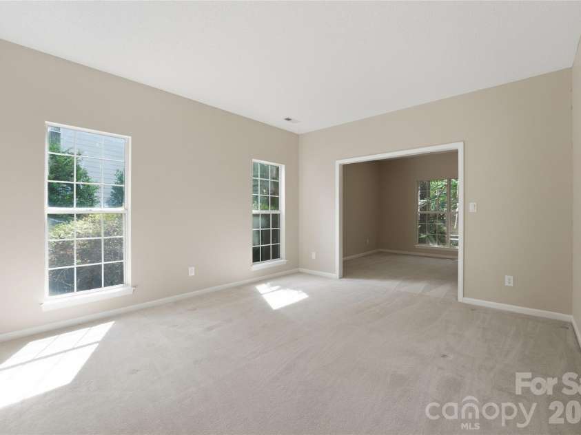 4635 Appley Mead Lane, Charlotte, NC 28269.  MLS# CAR4425153, YatesRealty ID 51011. 