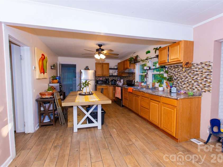 2287 US 70 Highway, Morganton, NC 28655.  MLS# CAR4425084, YatesRealty ID 51012. 