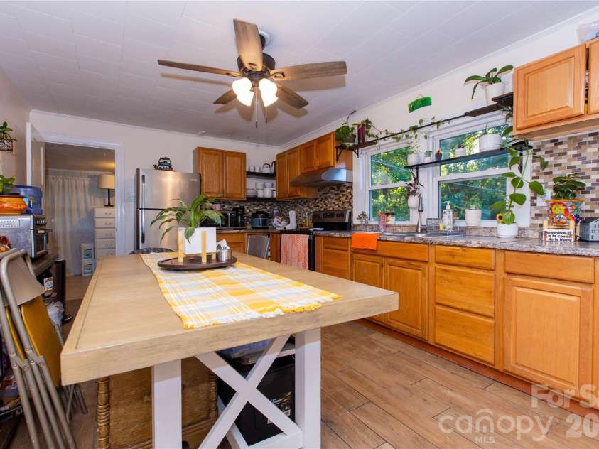 2287 US 70 Highway, Morganton, NC 28655.  MLS# CAR4425084, YatesRealty ID 51012. 
