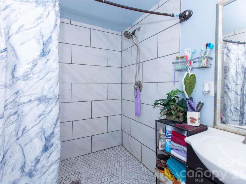 2287 US 70 Highway, Morganton, NC 28655.  MLS# CAR4425084, YatesRealty ID 51012. 