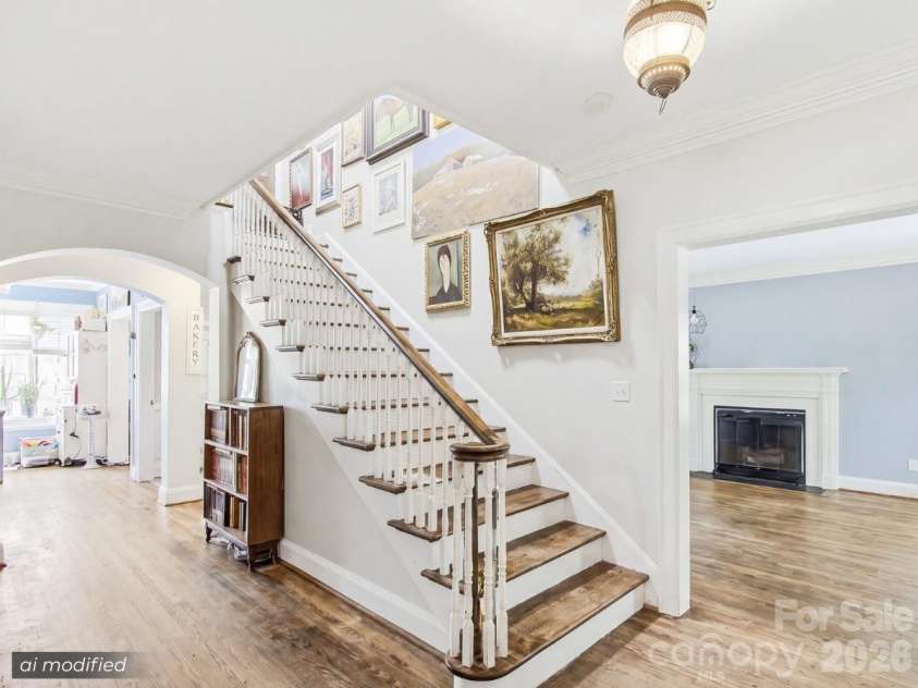 199 Kimberly Avenue, Asheville, NC 28804.  MLS# CAR4419910, YatesRealty ID 51013. 