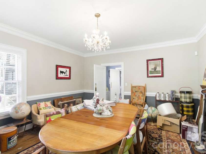 199 Kimberly Avenue, Asheville, NC 28804.  MLS# CAR4419910, YatesRealty ID 51013. 