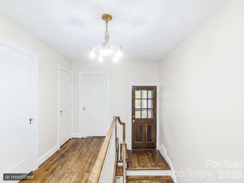 199 Kimberly Avenue, Asheville, NC 28804.  MLS# CAR4419910, YatesRealty ID 51013. 