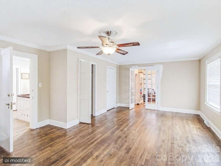 199 Kimberly Avenue, Asheville, NC 28804.  MLS# CAR4419910, YatesRealty ID 51013. 