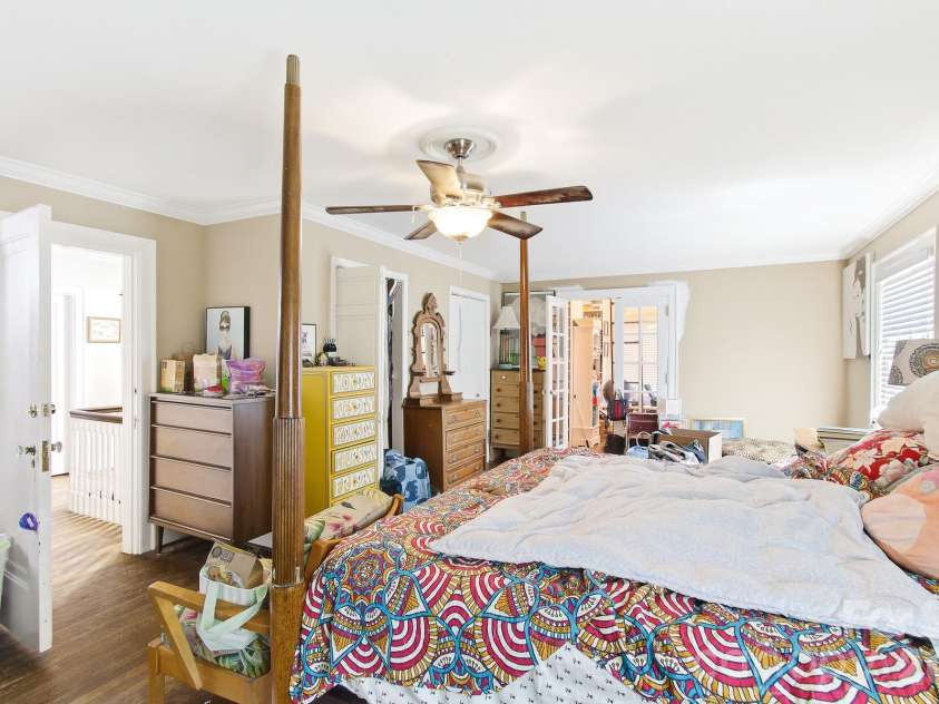 199 Kimberly Avenue, Asheville, NC 28804.  MLS# CAR4419910, YatesRealty ID 51013. 